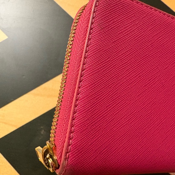 MCM zippy wallet - Picture 10 of 16